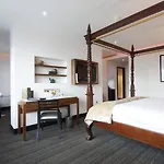 Hotel Rochestown Park & Leisure Centre 4*