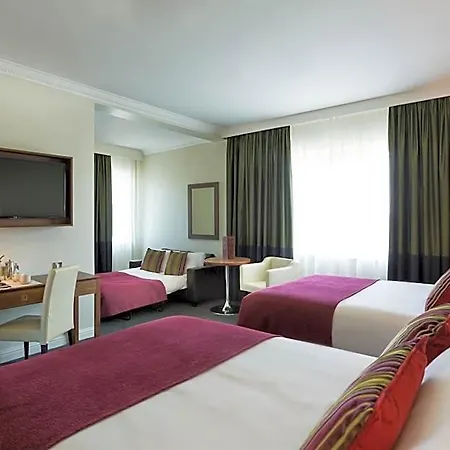 Rochestown Park & Leisure Centre 4*