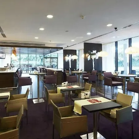 Rochestown Park & Leisure Centre Szálloda 4*