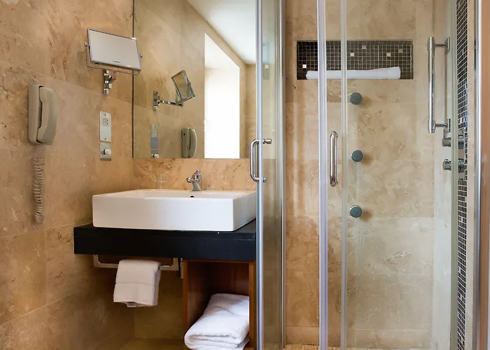 Rochestown Park & Leisure Centre 4*