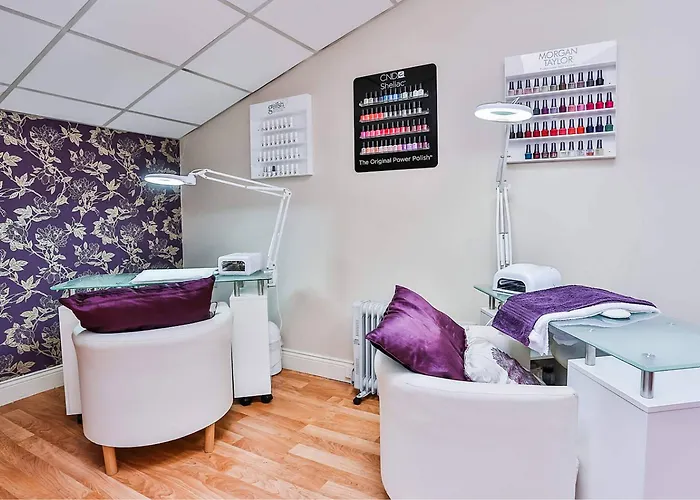 Rochestown Park & Leisure Centre 호텔 4*