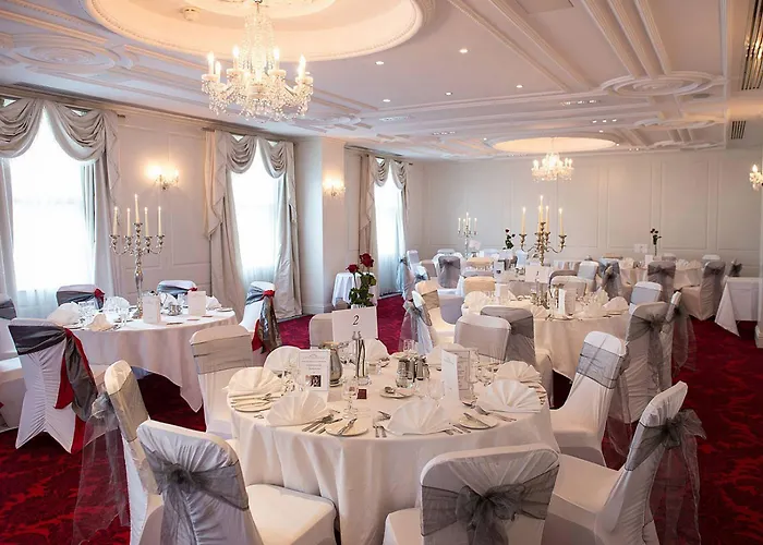 Rochestown Park & Leisure Centre Hotel