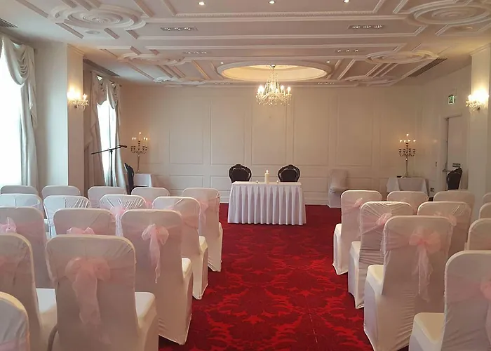 Rochestown Park & Leisure Centre 4* 코크