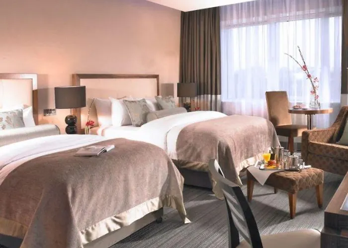 Hotel Rochestown Park & Leisure Centre 4*