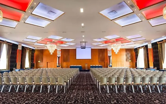 Hotel Rochestown Park & Leisure Centre 4*