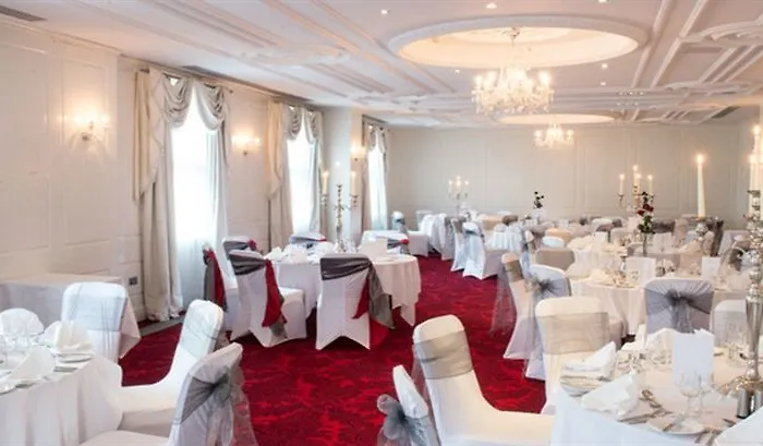 Rochestown Park & Leisure Centre Hotel 4*