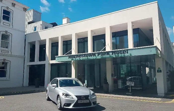 Rochestown Park & Leisure Centre 호텔 코크