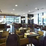 Rochestown Park & Leisure Centre فندق 4*