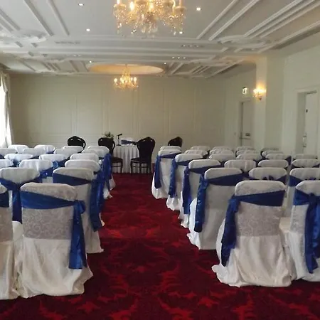 Otel Rochestown Park & Leisure Centre Cork