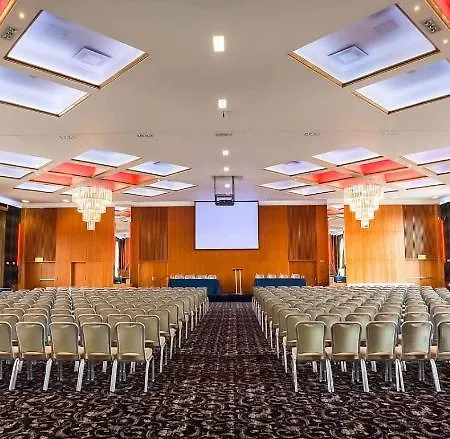 Szálloda Rochestown Park & Leisure Centre 4*