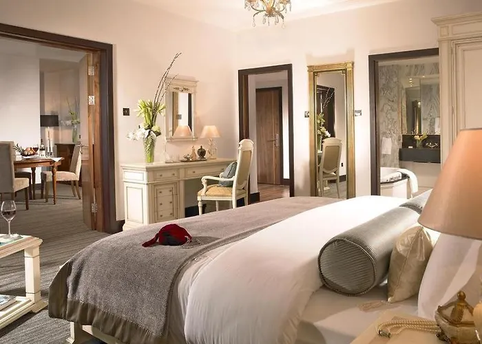 Rochestown Park Hotel&leisure Centre 4*